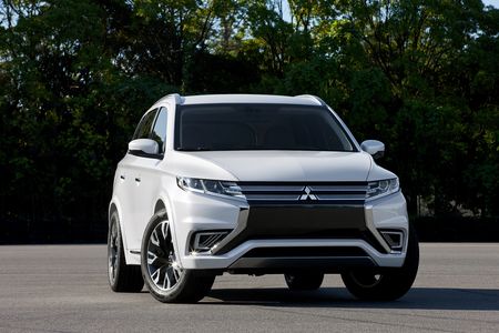Mitsubishi Outlander 2015